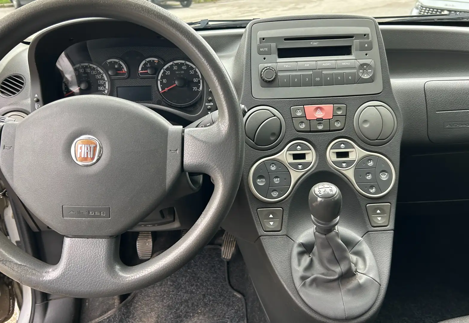 Fiat Panda Panda 1.2 Dynamic 69cv  OK neopatentati Zilver - 2