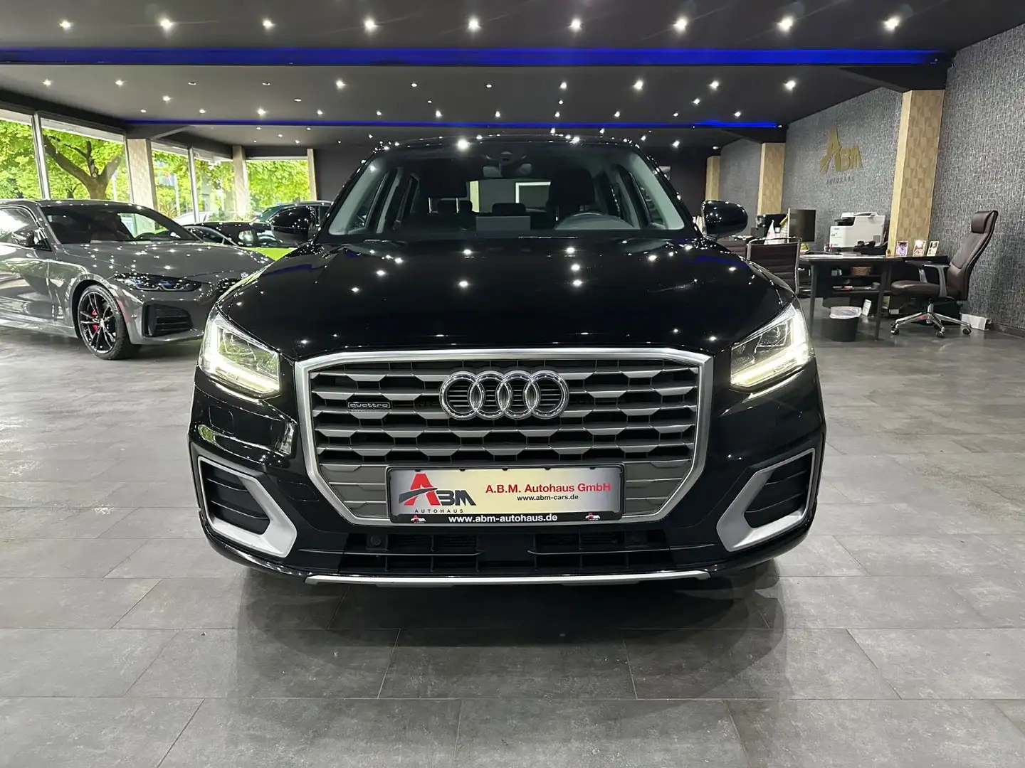 Audi Q2 2.0 TDI quattro Sport /NAVI / ACC/B&O /1HAND Negro - 2