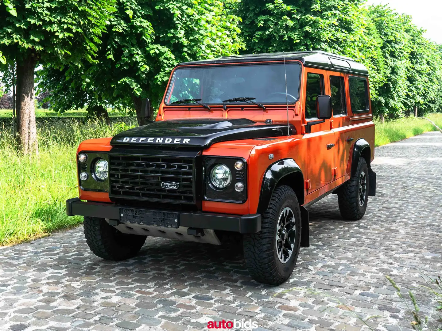 Land Rover Defender 110 2.2 TD4 Adventure Naranja - 1