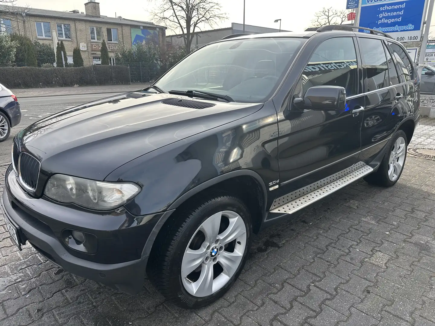 BMW X5 3.0d M-SPORT VOLL AUSSTATUNG TÜV 02.2027 Schwarz - 1