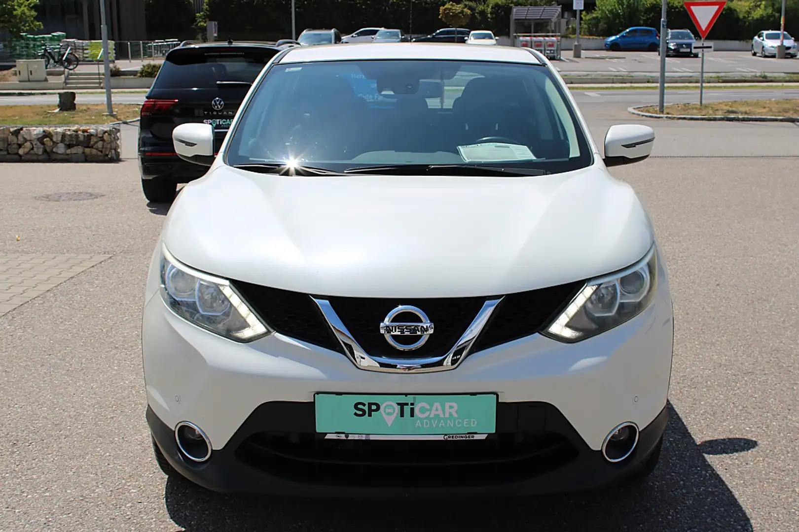 Nissan Qashqai 1,2 DIG-T Acenta Weiß - 2