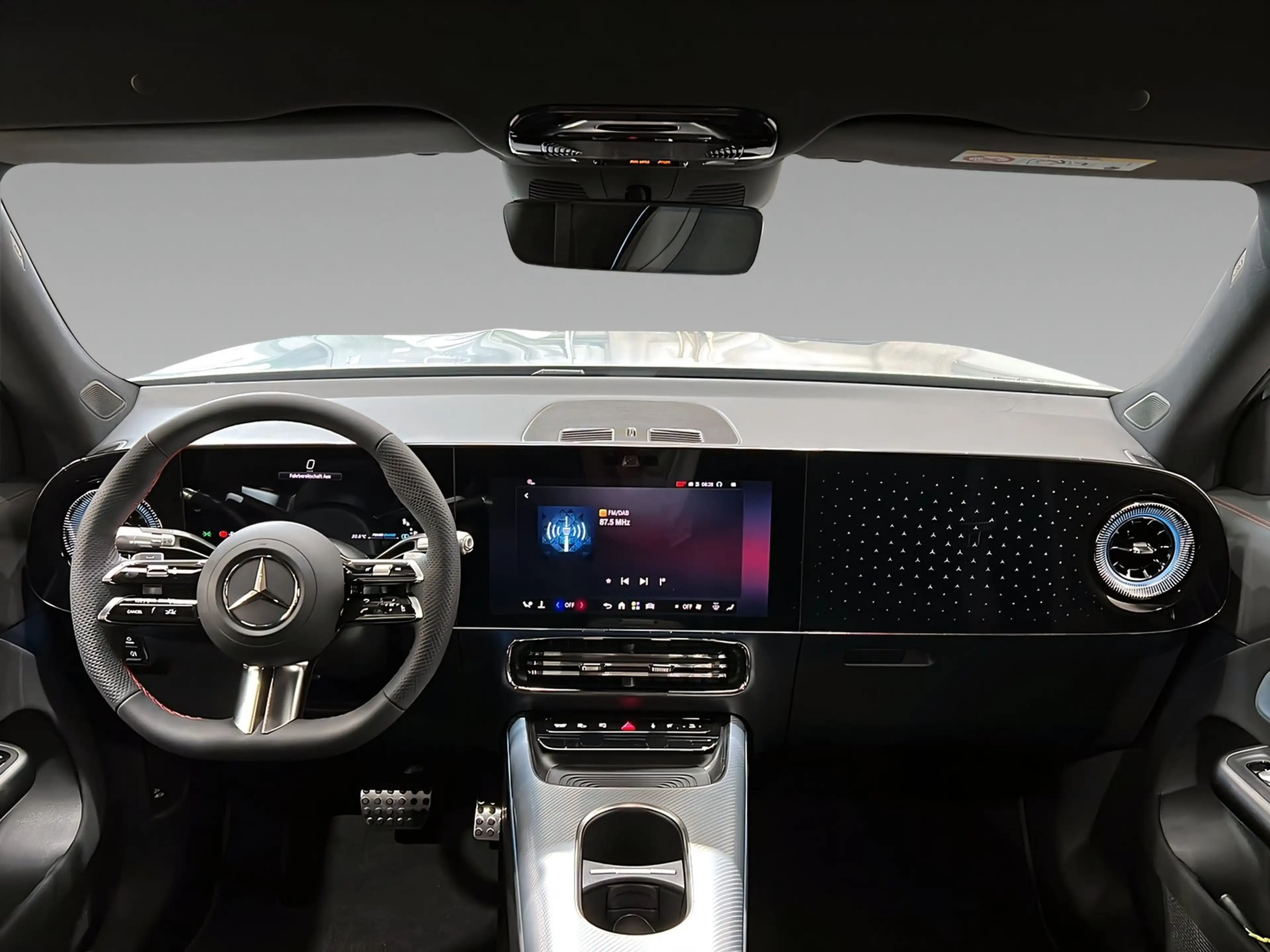 Mercedes-Benz GLB 200 AMG+FACELIFT+LED+DISTR+NIGHT+Pano+AHK — photo 11