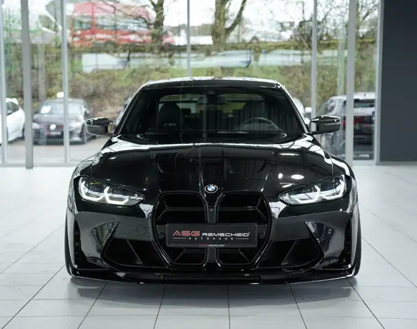 BMW M3 view 3