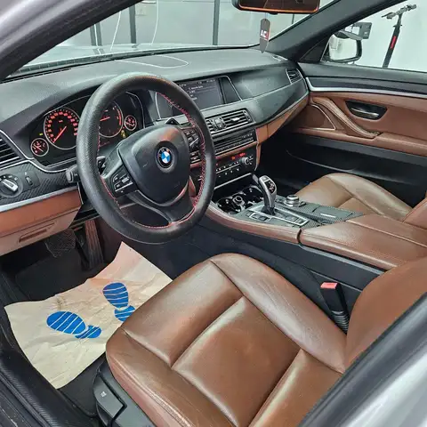 BMW 5 Series view 12