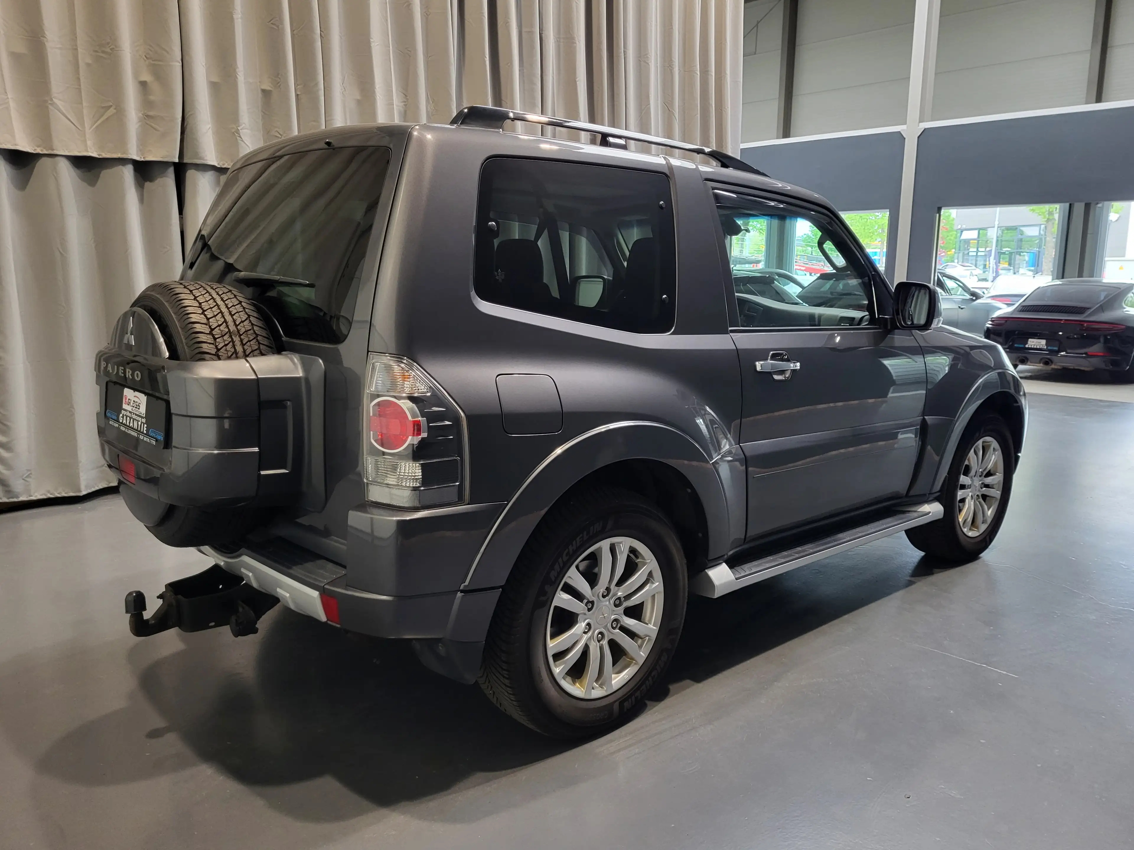 Mitsubishi Pajero 3.2 DI-D Top *Navi| Xenon| Kamera| AHK* — photo 4