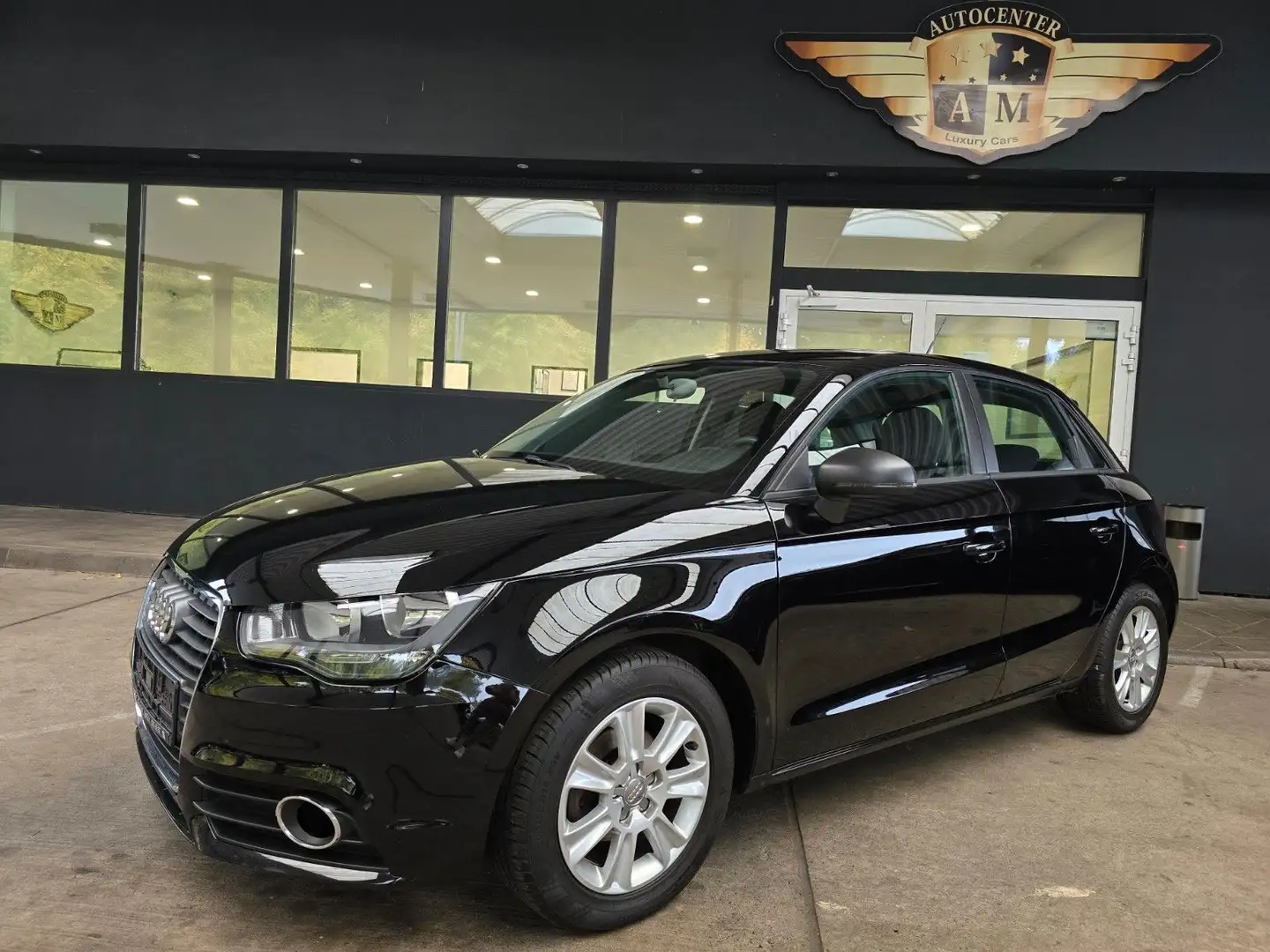 Audi A1 1.2 Sportback 4-Tür attraction Black/Klima/BT Noir - 1