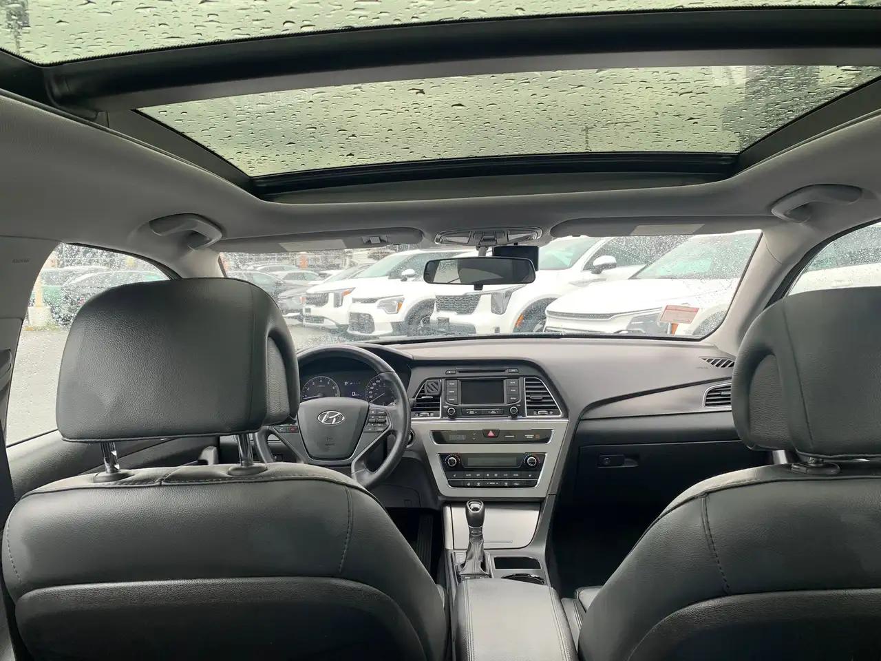 Hyundai SONATA снимка Hyundai SONATA