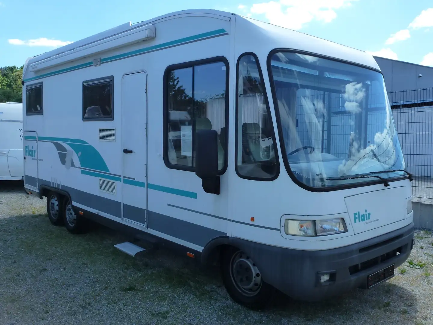Fiat Ducato Niesmann Bischoff 3 Achsen Wohnmobil mit zwei Klim Bílá - 1