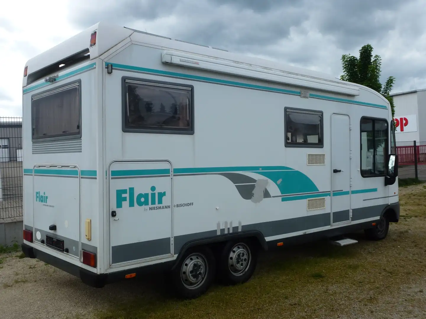 Fiat Ducato Niesmann Bischoff 3 Achsen Wohnmobil mit zwei Klim Blanc - 1