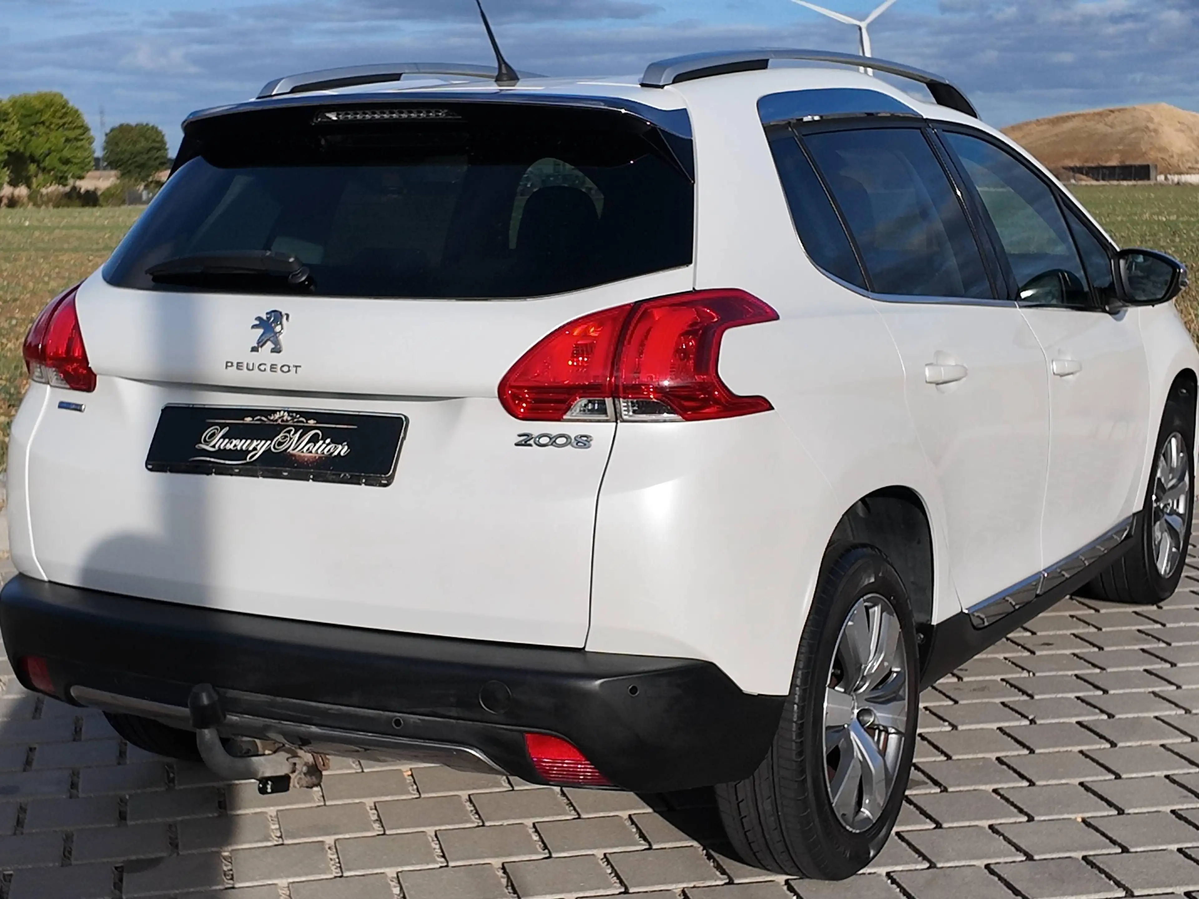 Peugeot 2008 Toit Panoramique — photo 7
