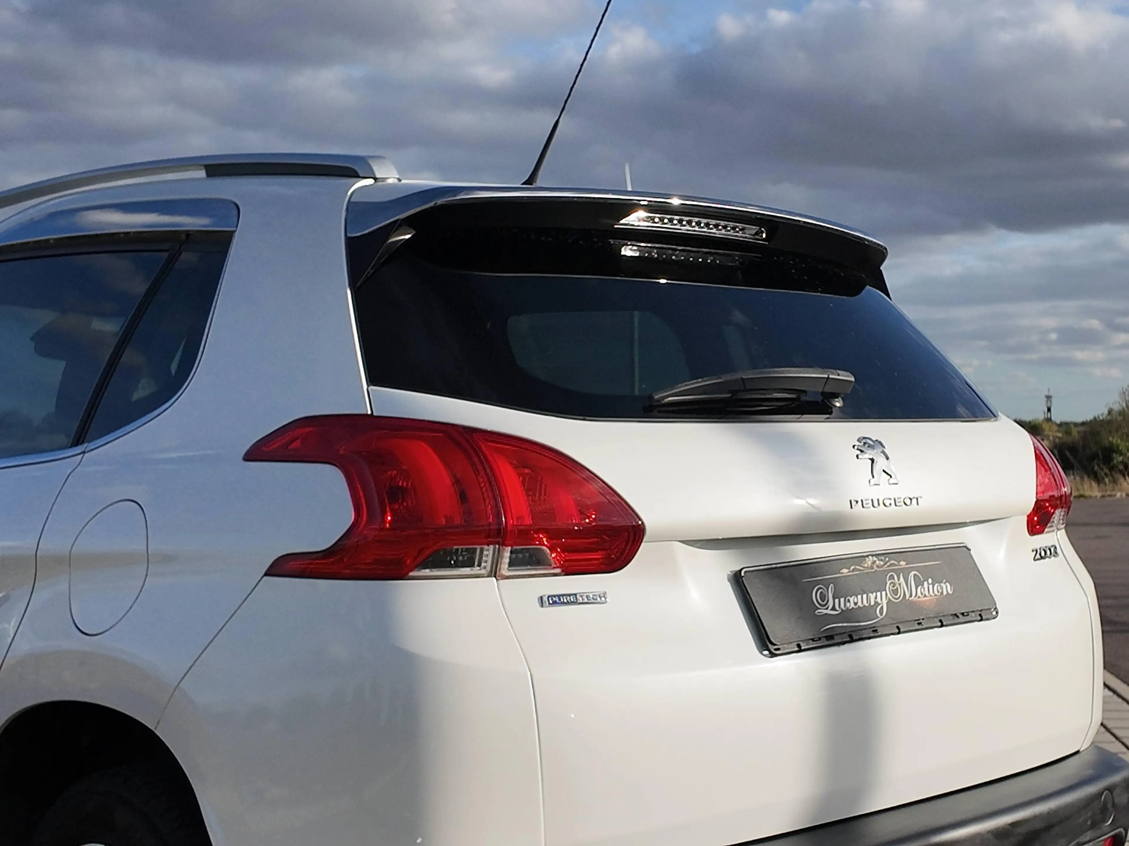Peugeot 2008 Toit Panoramique — photo 5
