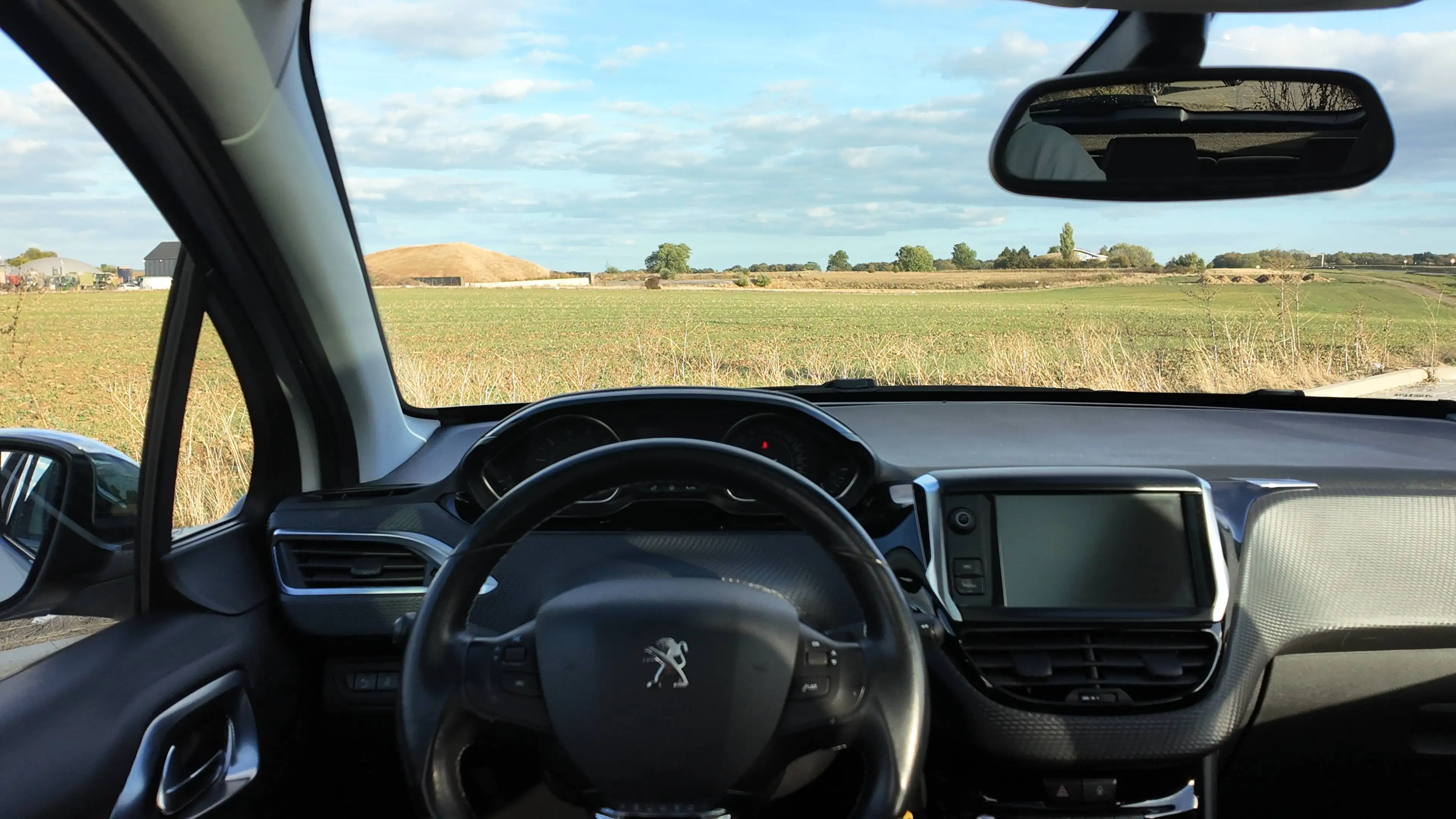 Peugeot 2008 Toit Panoramique — photo 11
