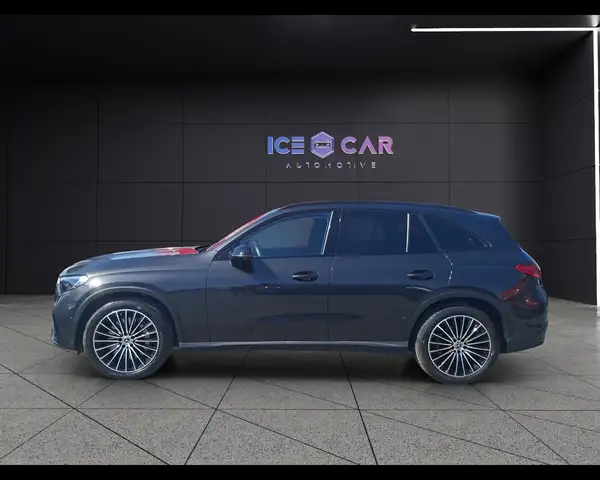 Mercedes-Benz GLC view 8