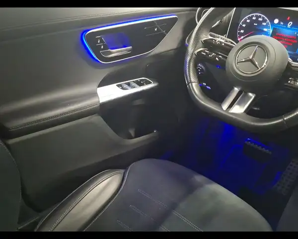 Mercedes-Benz GLC view 14