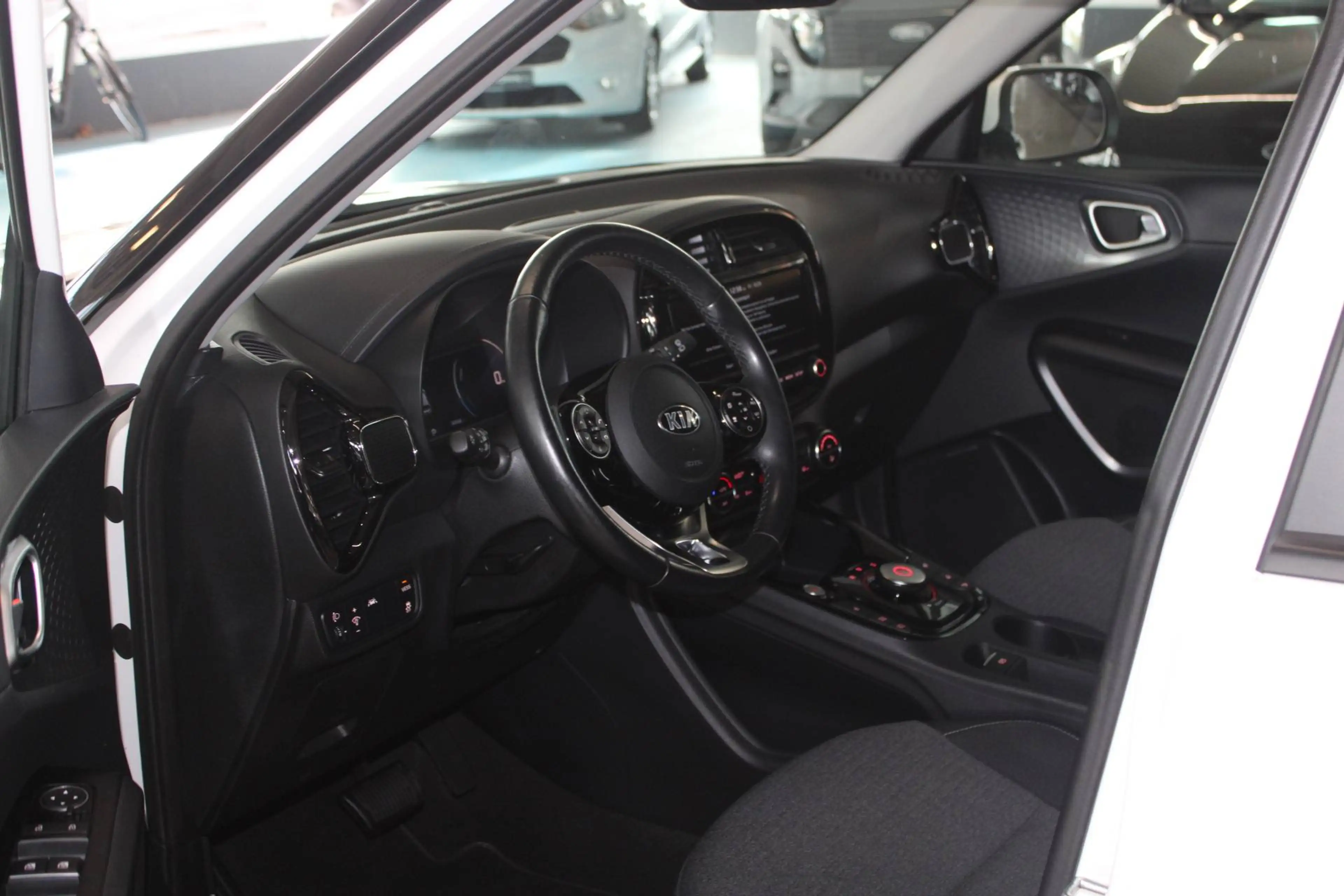 Kia Soul e-Soul 150kW Vision Wärmepumpe OnBoardLader uvm. — photo 14
