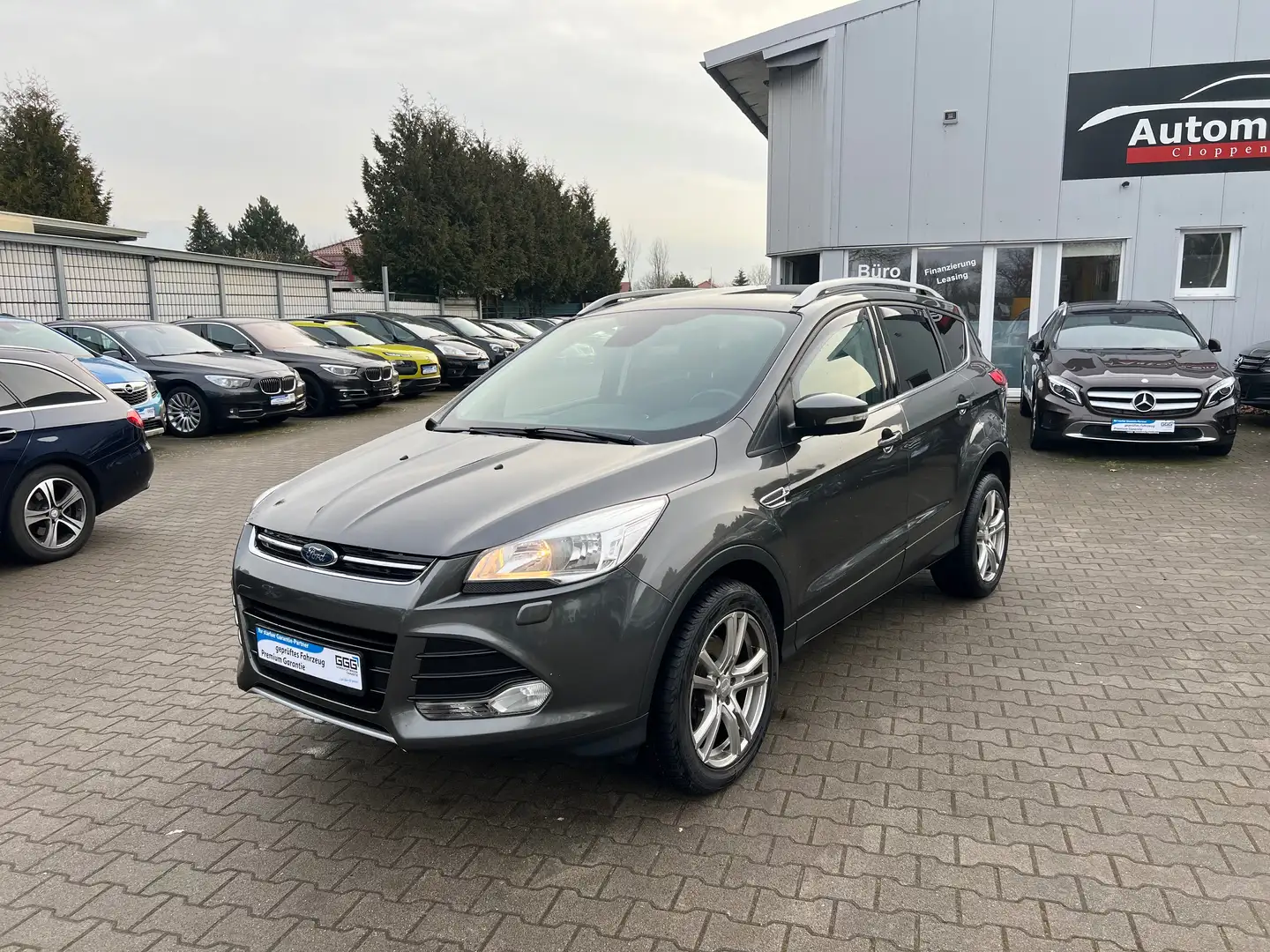 Ford Kuga 2.0 TDCI Titanium *Finanzierung möglich *NAV Grau - 1