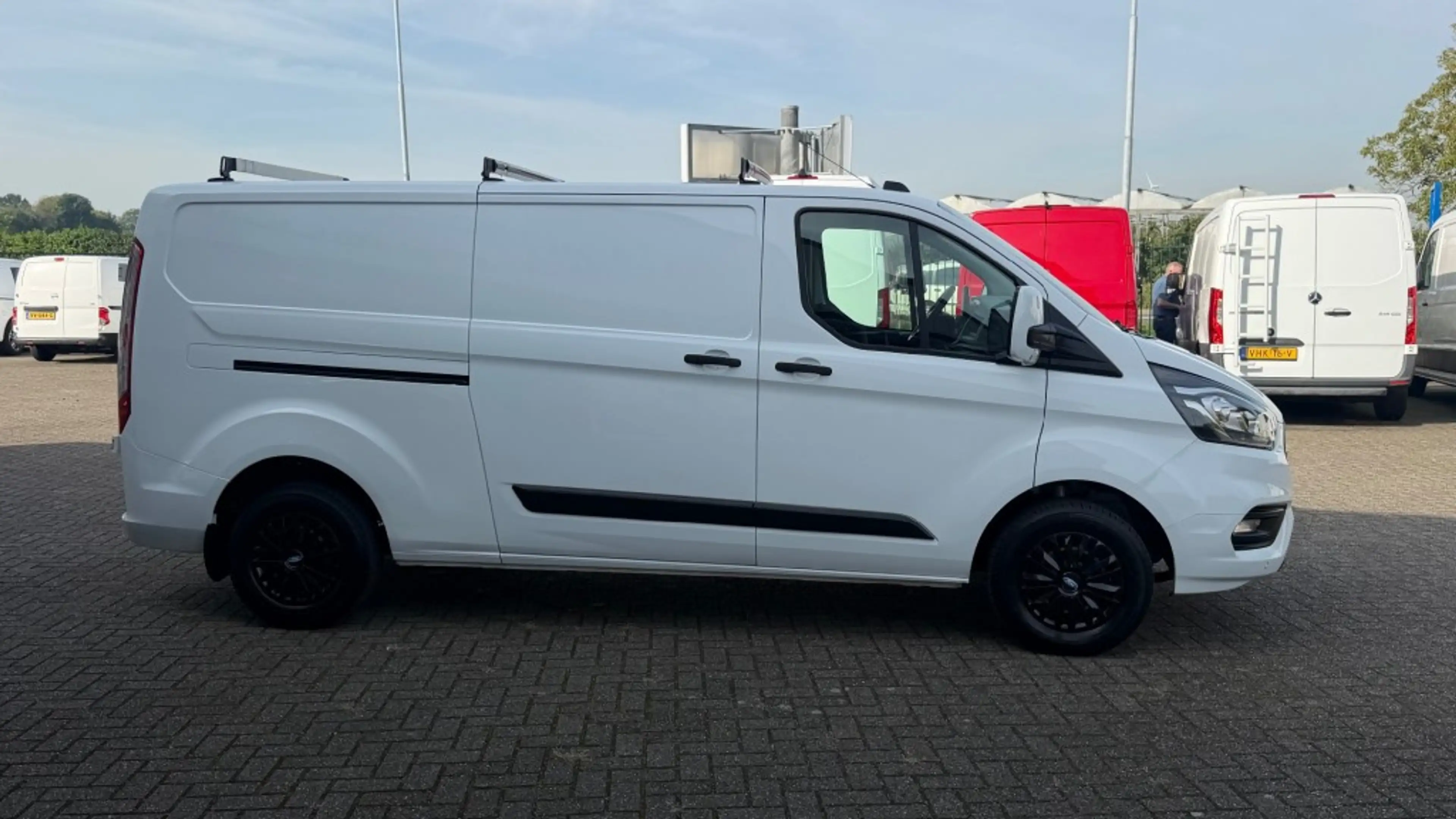 Ford Transit Custom 2.0 TDCI 77KW 105PK L2H1 EURO 6 AIRCO/ NAVIGATIE/ — photo 4