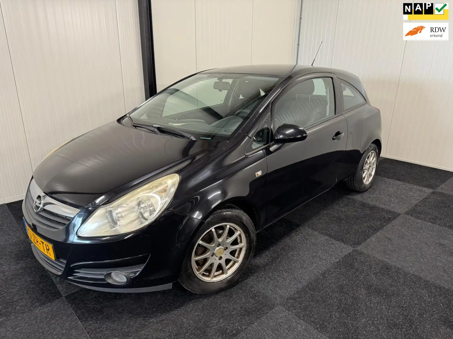 Opel Corsa 1.4-16V Enjoy 2008 90PK AIRCO/ELEKRAMEN/CRUISE/3D/ Noir - 1