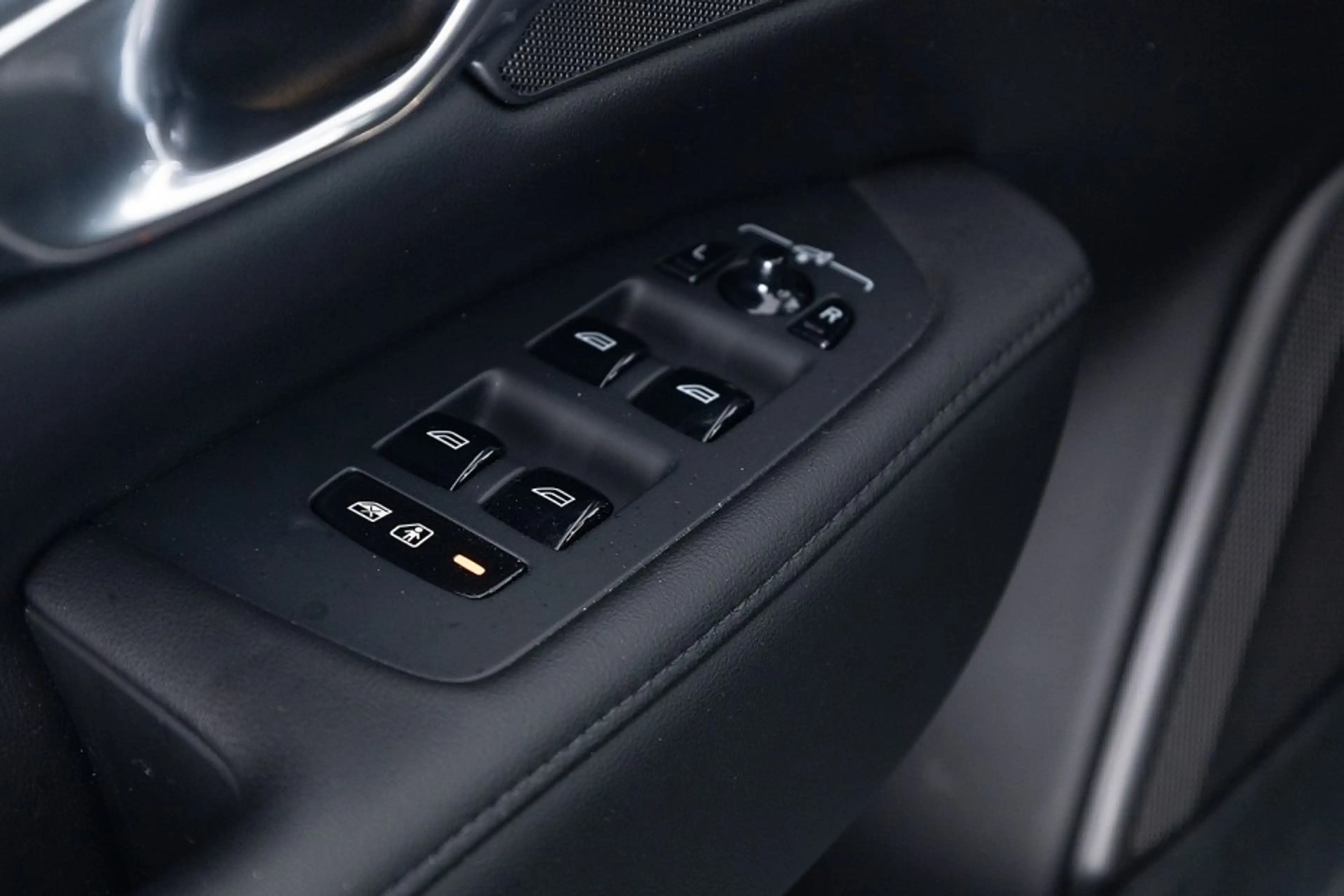 Volvo S90 2.0 B4 Plus Dark | LEDER | CARPLAY | EL. STOELEN | — photo 10