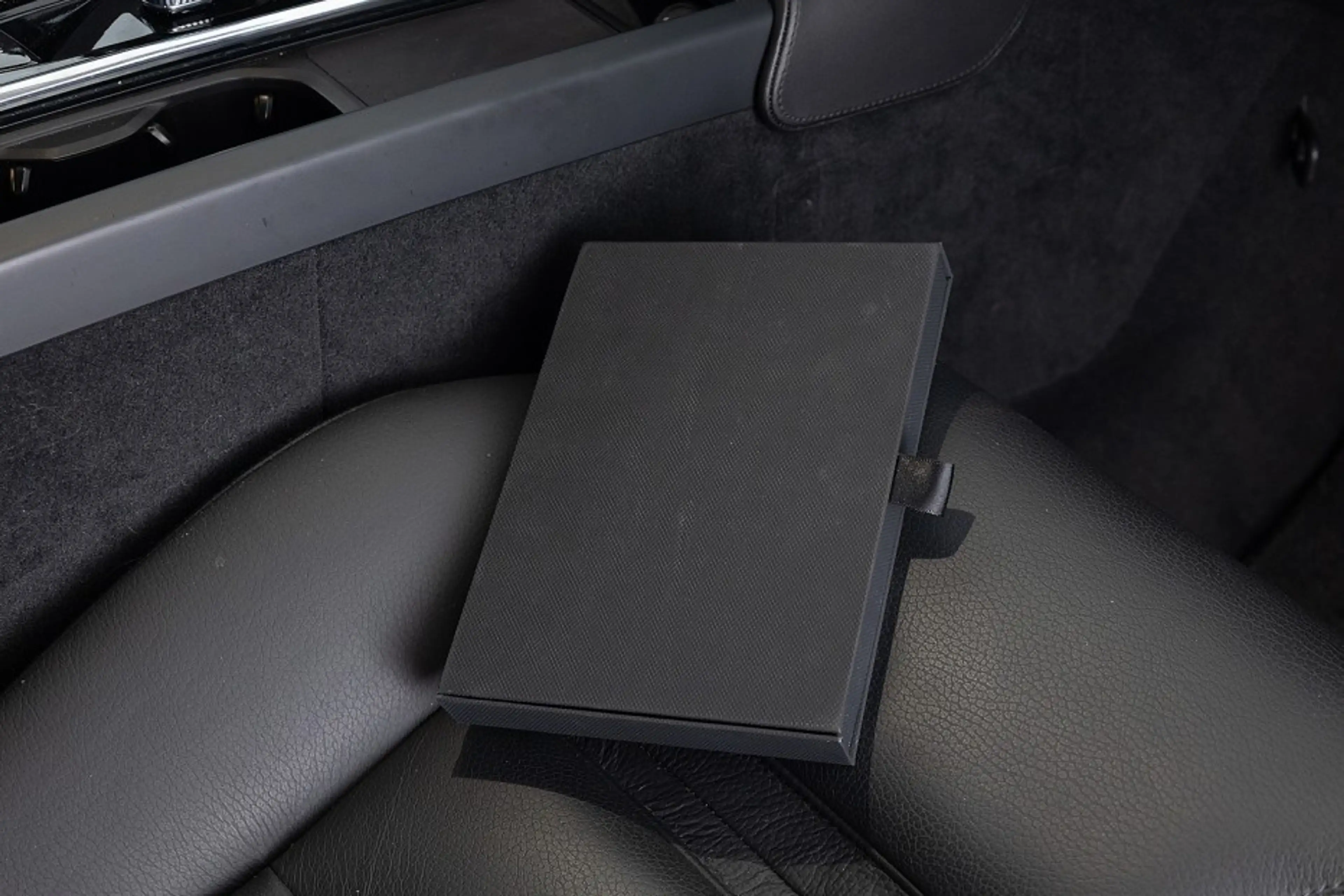 Volvo S90 2.0 B4 Plus Dark | LEDER | CARPLAY | EL. STOELEN | — photo 5