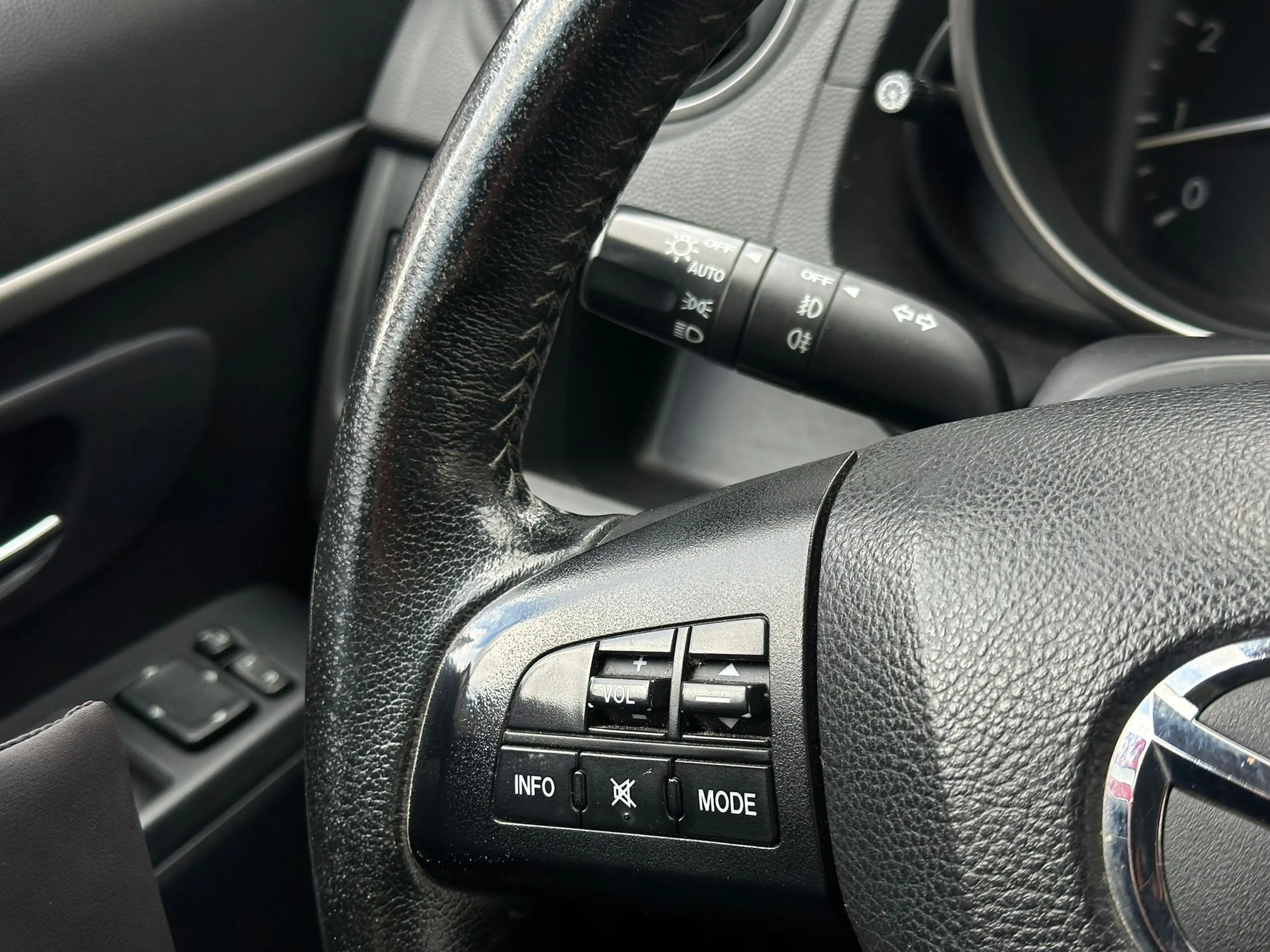 Mazda 5 Sendo *7-SITZER*KAMERA*TEMP*NAVI*SHZ*TÜV*KLIMA — photo 22