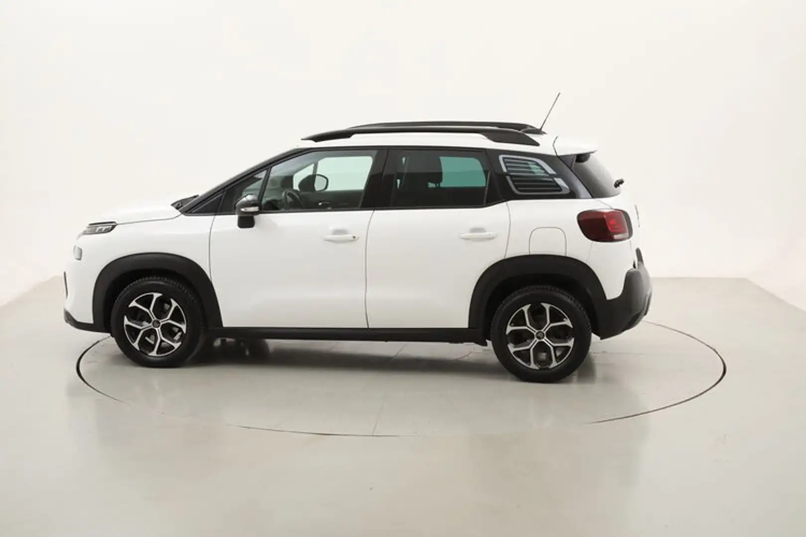 Citroen C3 Aircross Shine EAT6 1.5 Diesel 120CV Bílá - 2