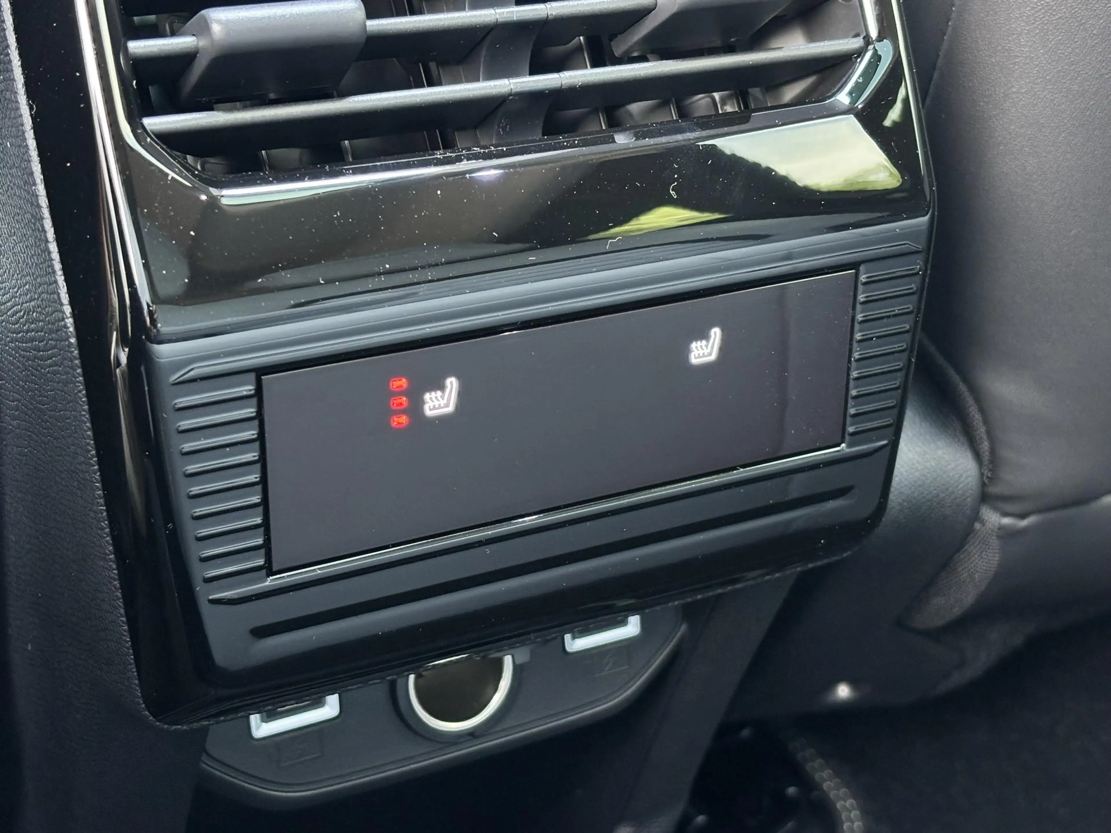 Citroen C5 Aircross Business Comfort Range EV 73kWh 210pk | STOELMASSA — photo 15