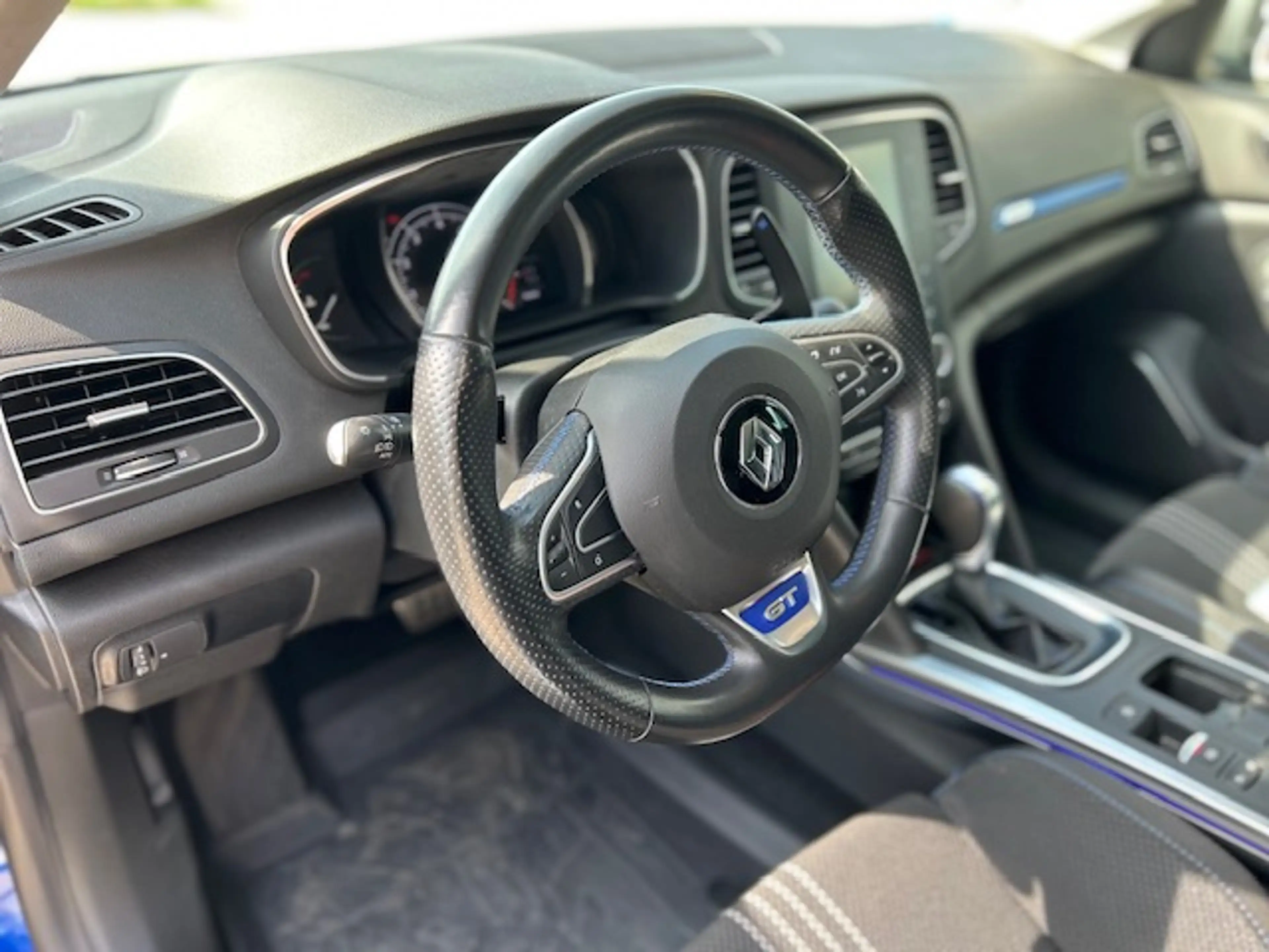 Renault Megane GT — photo 7