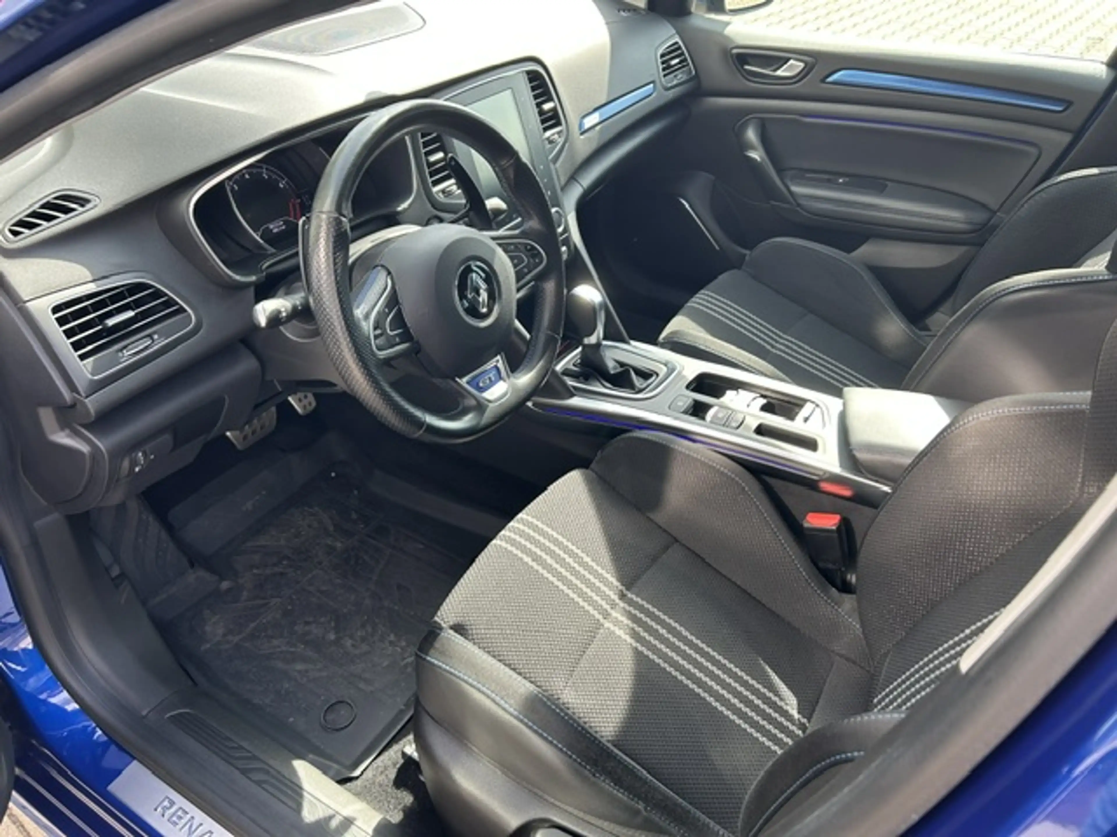Renault Megane GT — photo 9