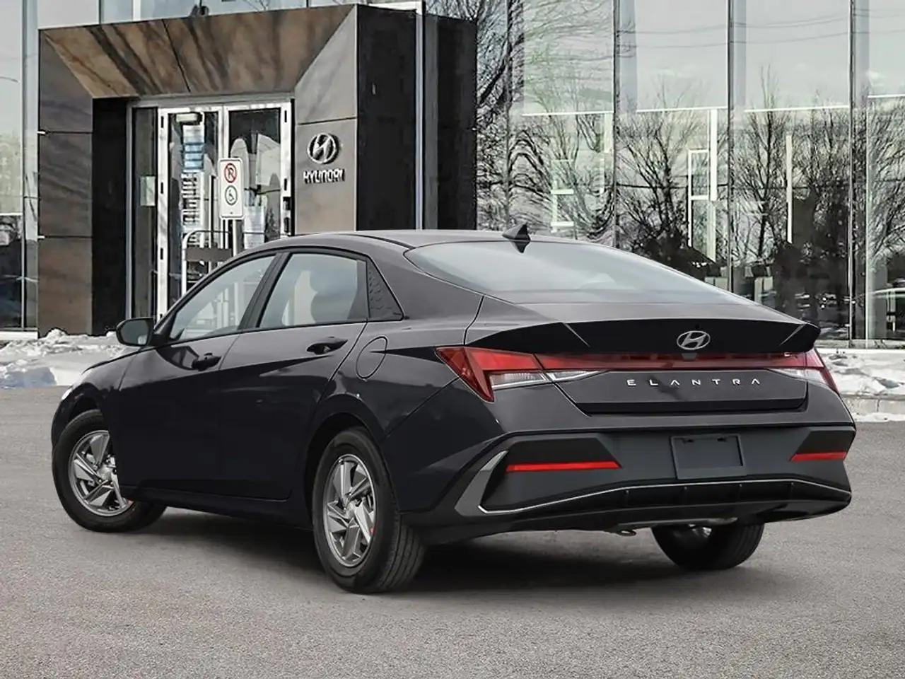 Hyundai ELANTRA снимка Hyundai ELANTRA