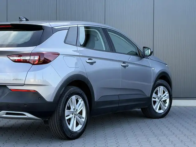 Opel Grandland X view 5