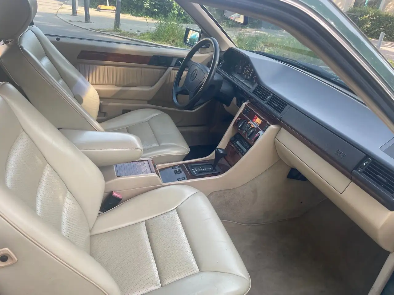 Mercedes-Benz 300 Coupe,Automatik,H Kennzeichen,Kein Rost, foto 3