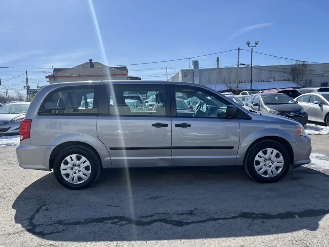 Dodge Grand Caravan снимка Dodge Grand Caravan