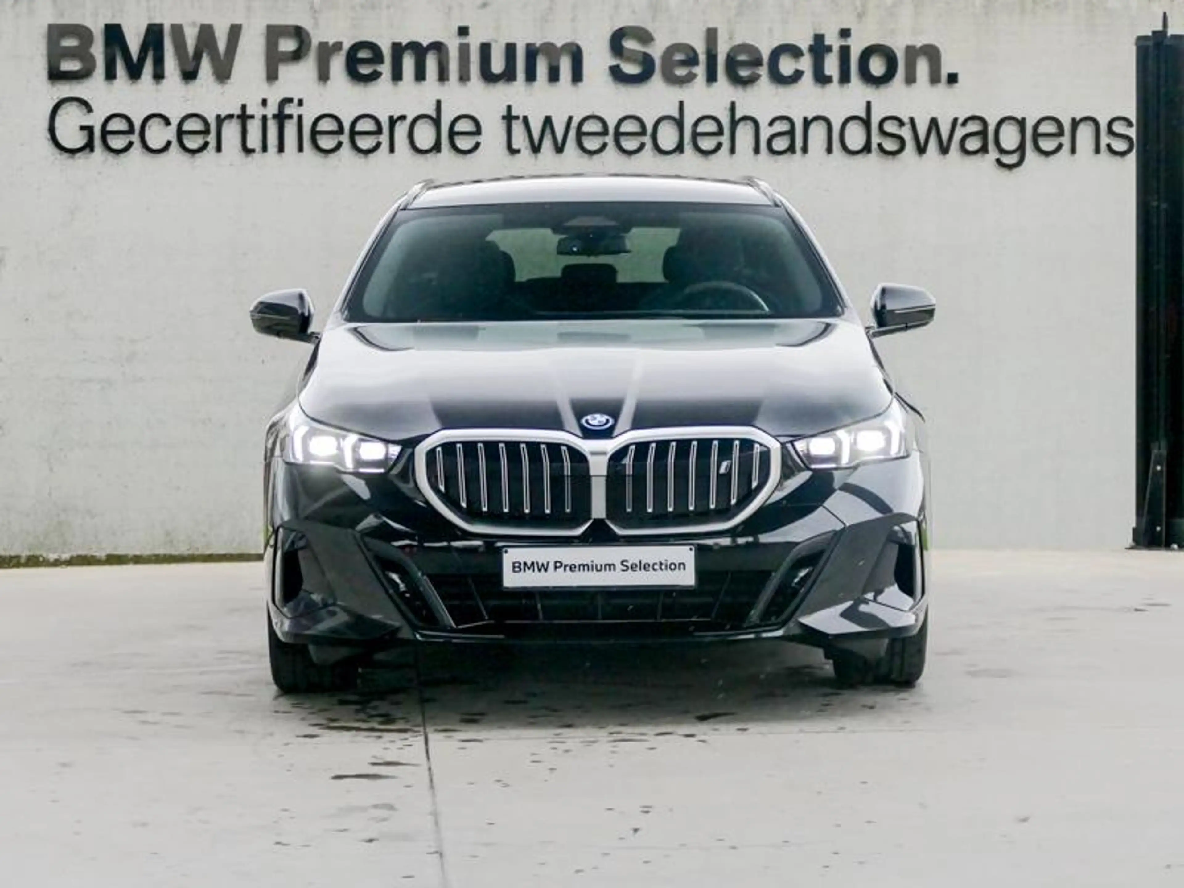 BMW i5 eDrive40 Touring M Sport | PANO | — photo 2