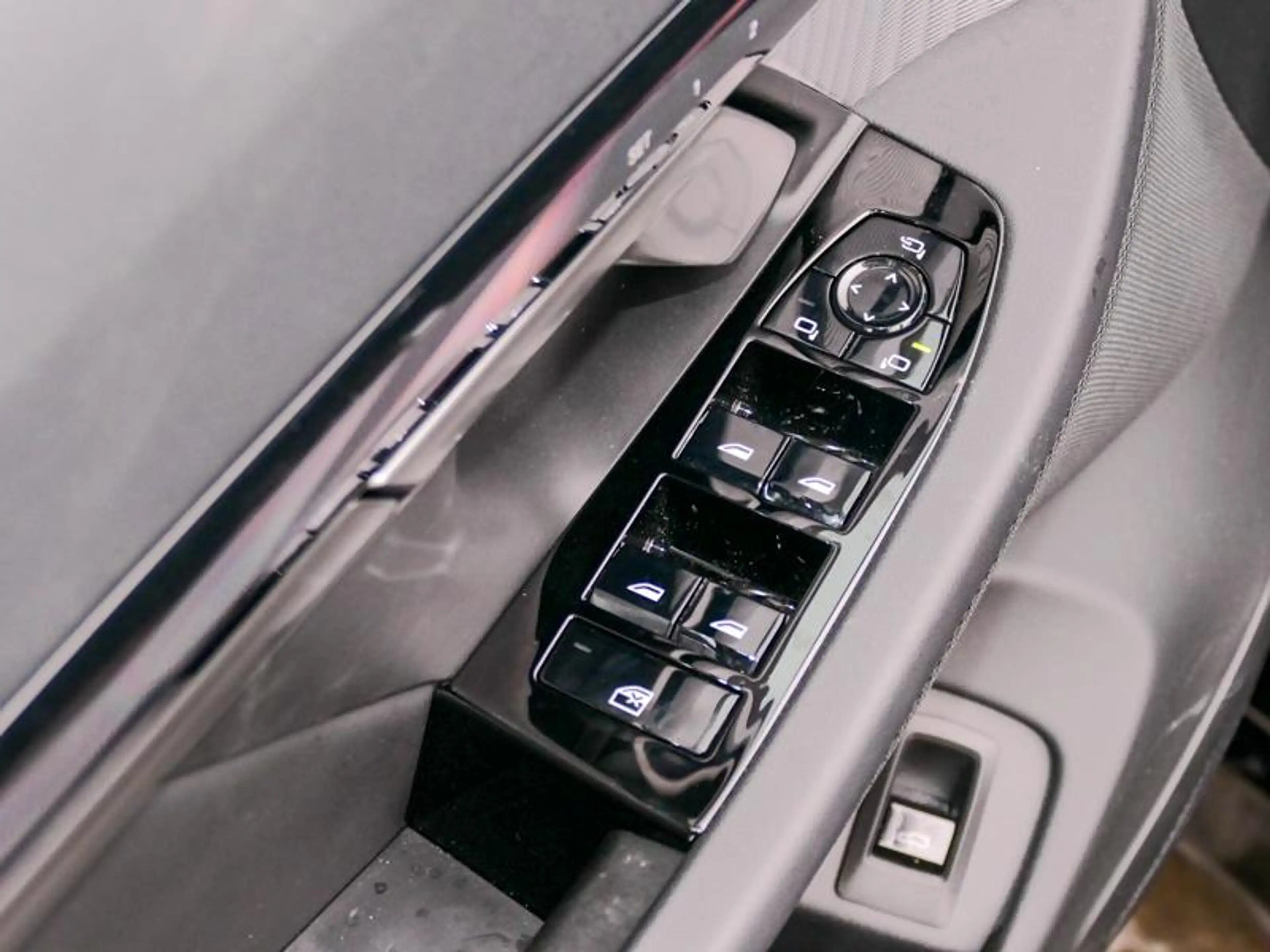 BMW i5 eDrive40 Touring M Sport | PANO | — photo 11