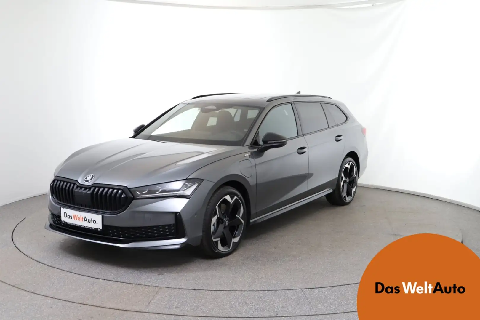 Skoda Superb Sportline iV TSI DSG Grau - 1