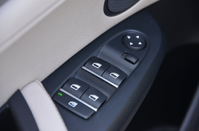 BMW X3 XDrive20i High Executive — photo 12