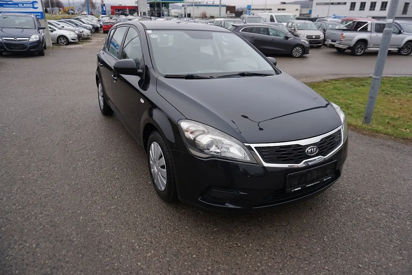 Kia Ceed / cee'd cee'd / Ceed 1,4 CVVT Cool Surf & Drive ISG Schwarz - 2