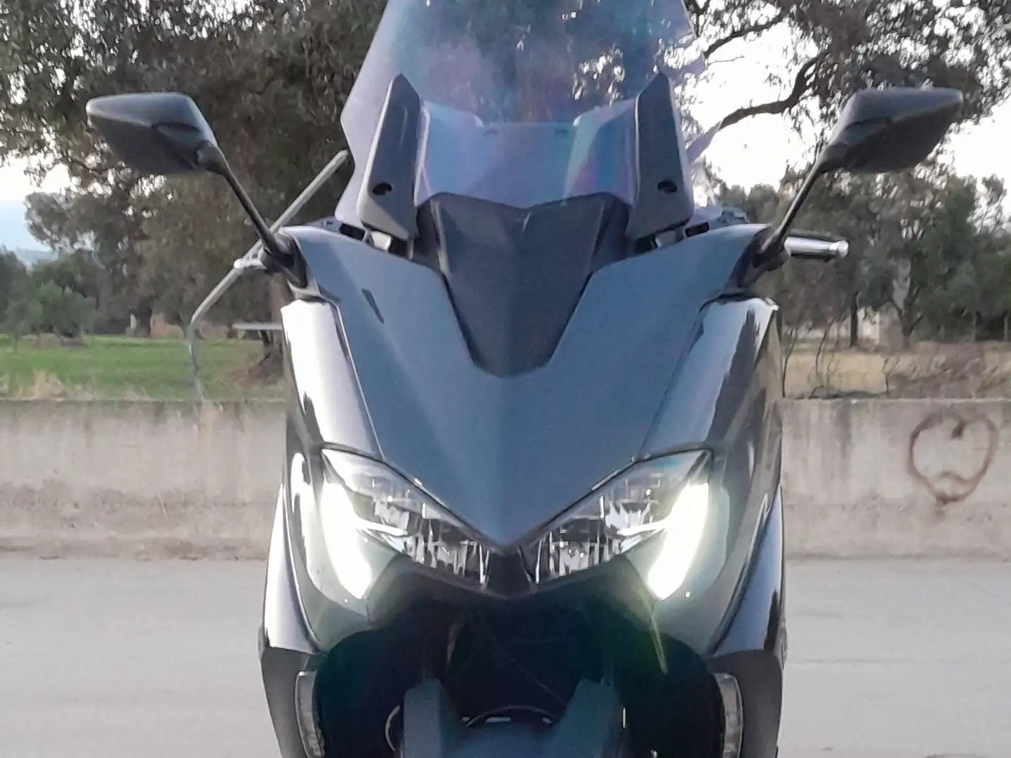 Yamaha TMAX 560 tech max Grigio - 2