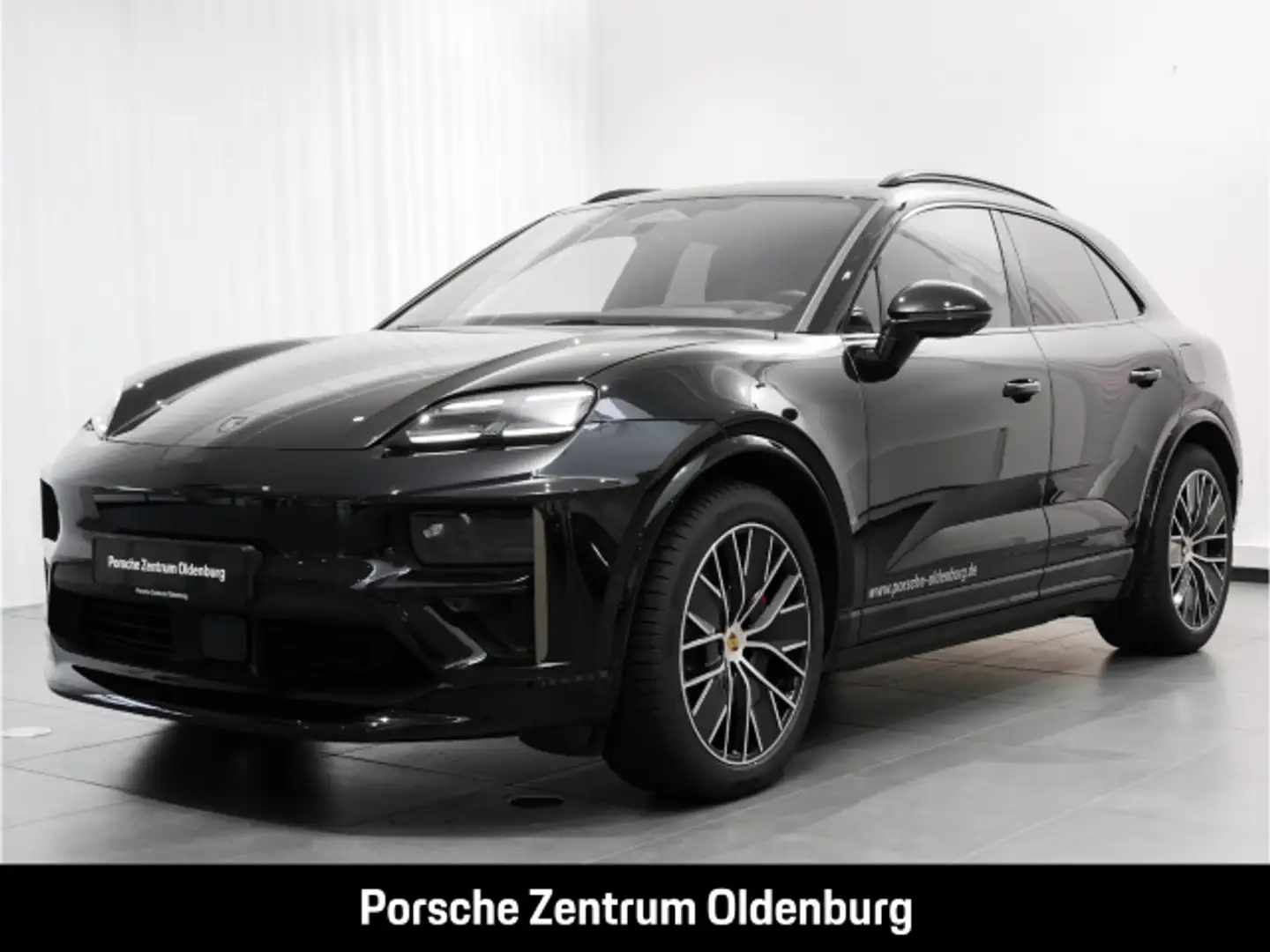 Porsche Macan Turbo AHK Pano Burmester Matrix Schwarz - 1