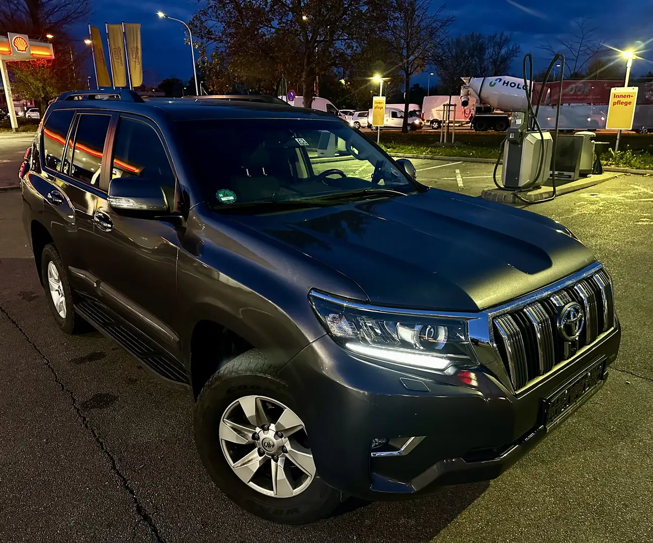 Toyota Land Cruiser Landcruiser 2,8 D-4D 4WD City Aut. - 2