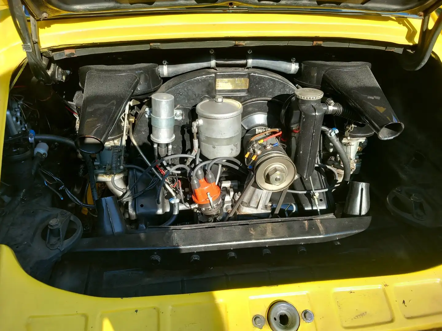 Porsche 912 žuta - 2