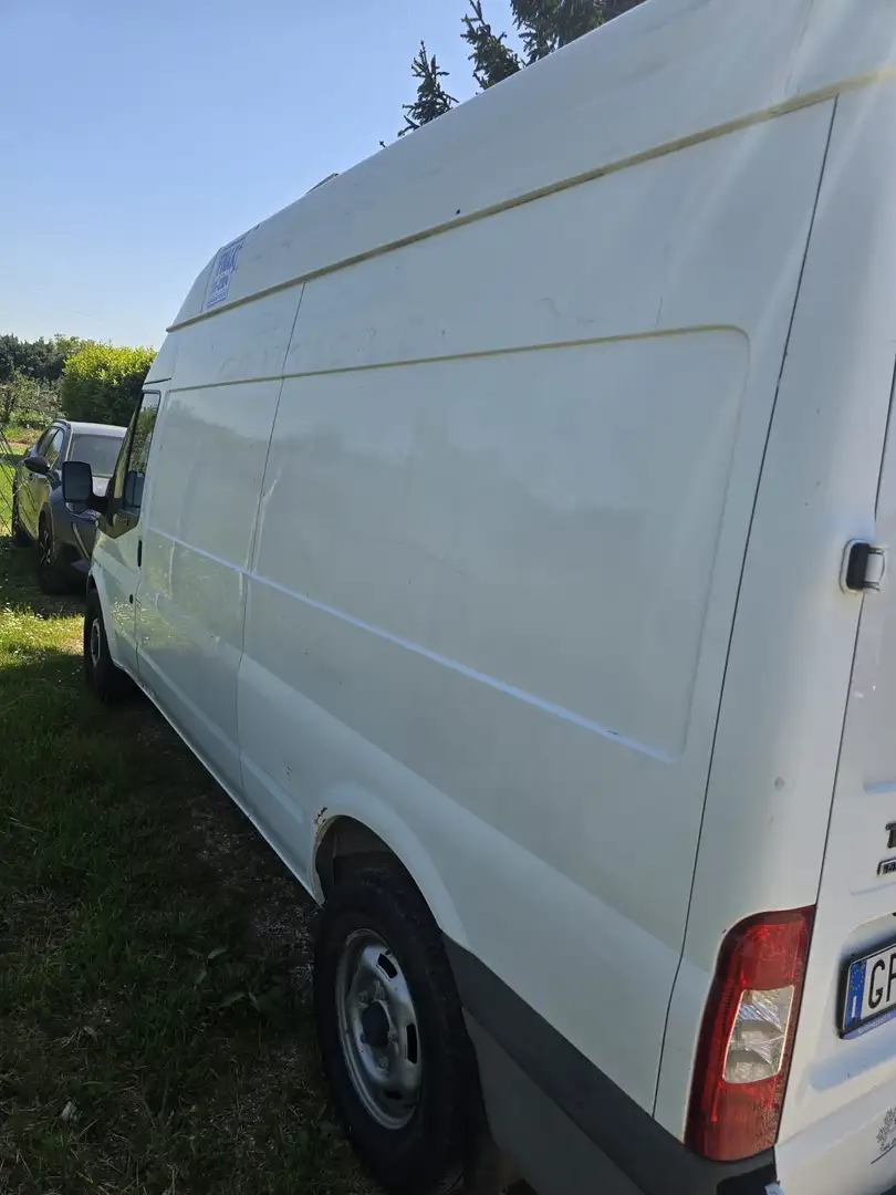 Ford Transit - 1