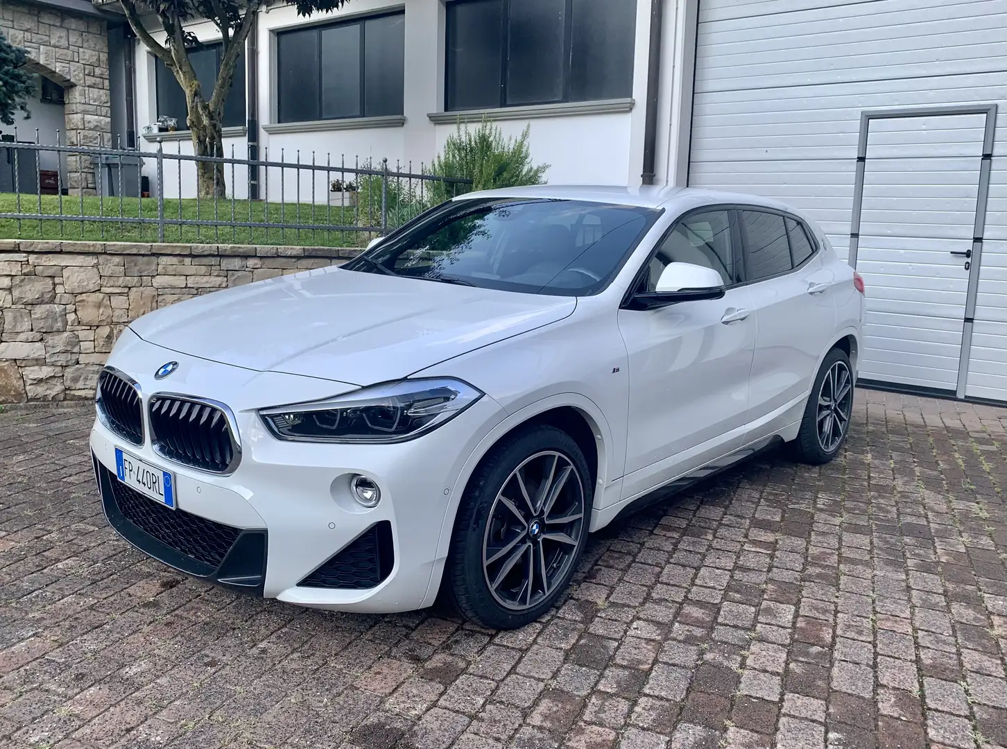 BMW X2 sdrive 18i Msport autom. Bianco - 1