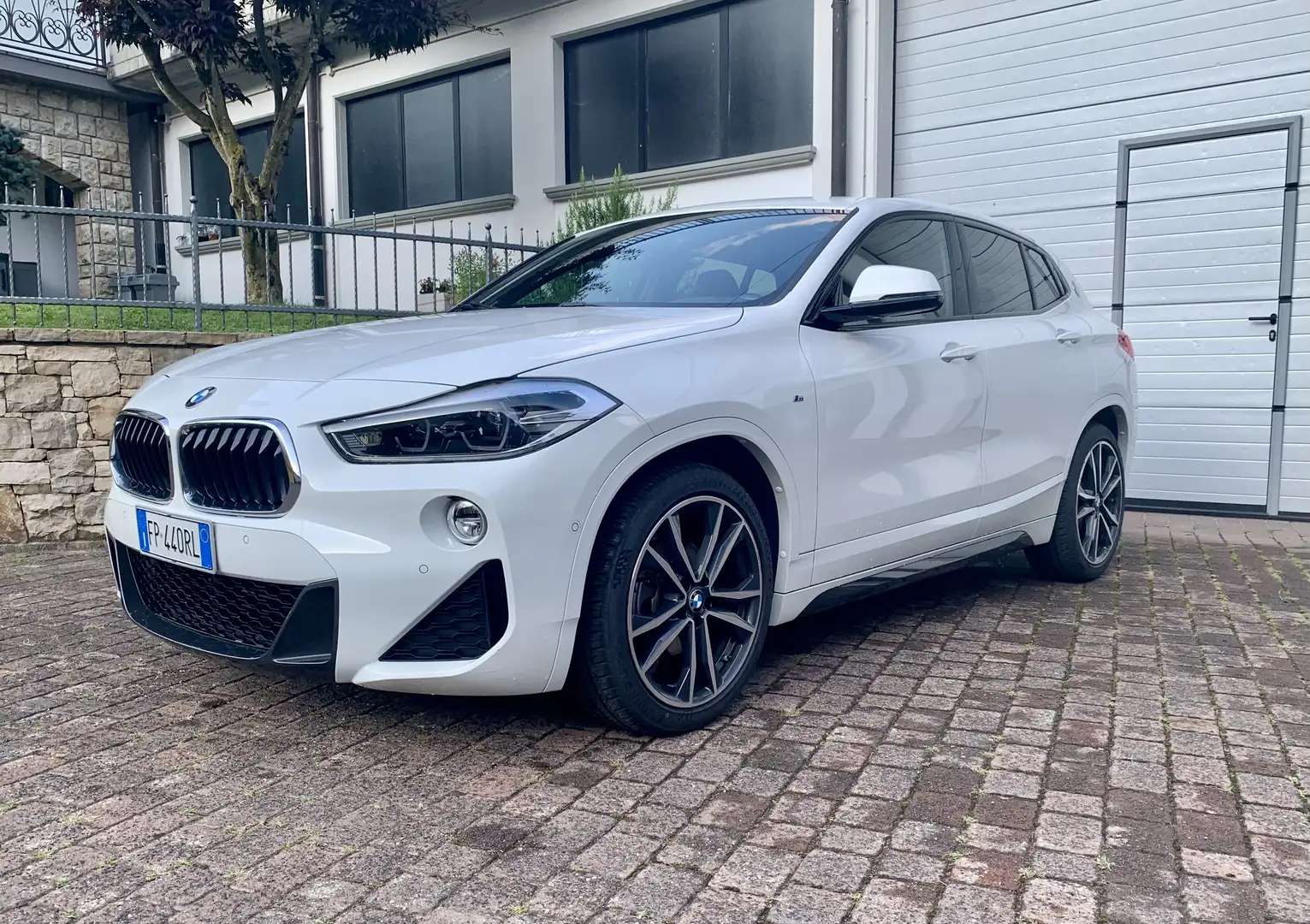 BMW X2 sdrive 18i Msport autom. Bianco - 2