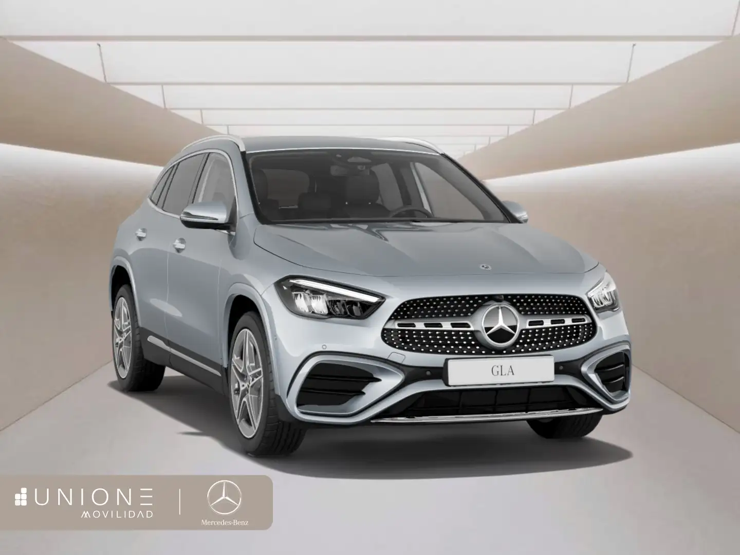 Mercedes-Benz GLA 200 - 2