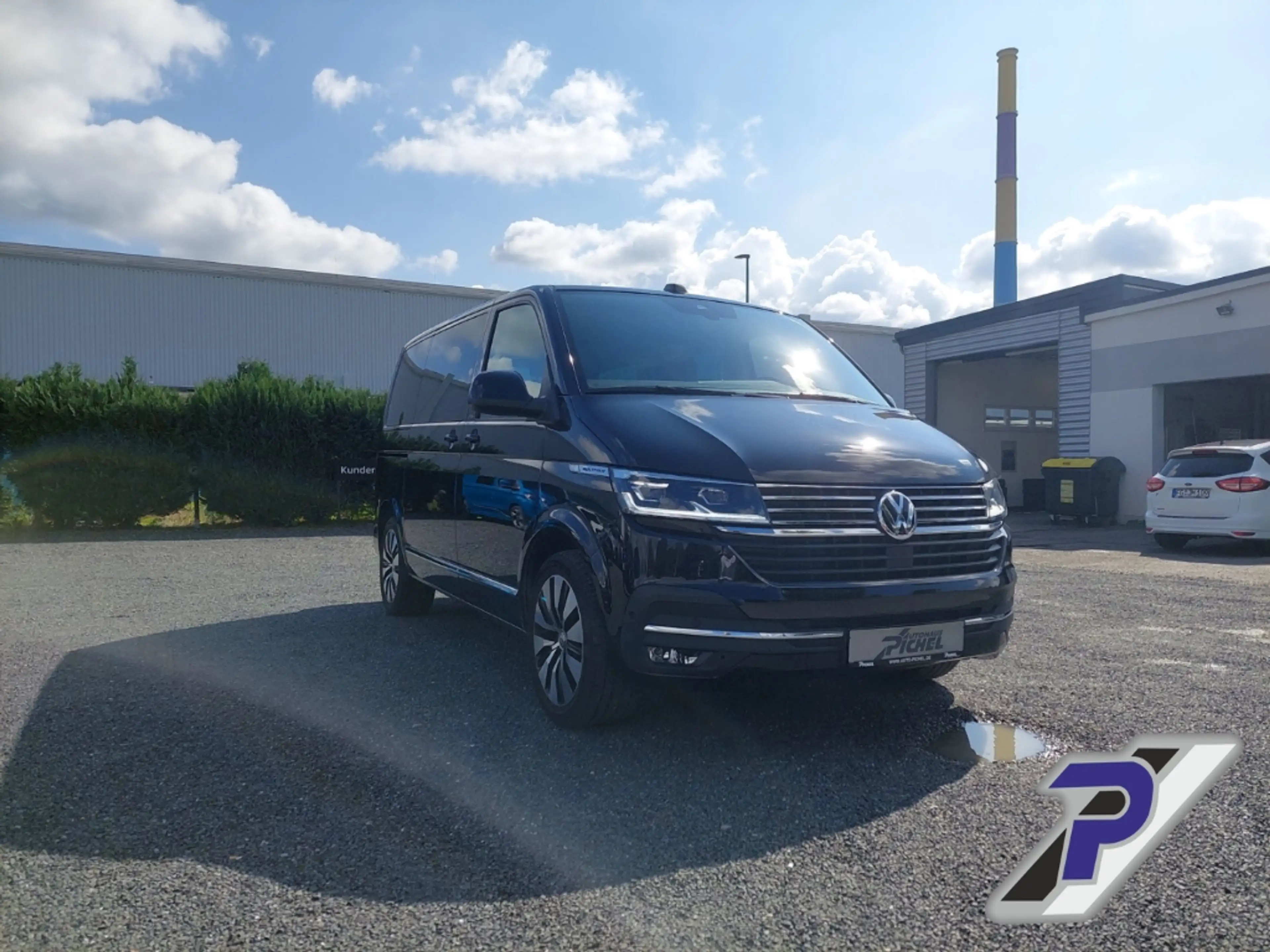 Volkswagen T6.1 Multivan Cruise FWD AD StandHZG AHK-abnehmbar Navi Leder Di — photo 7