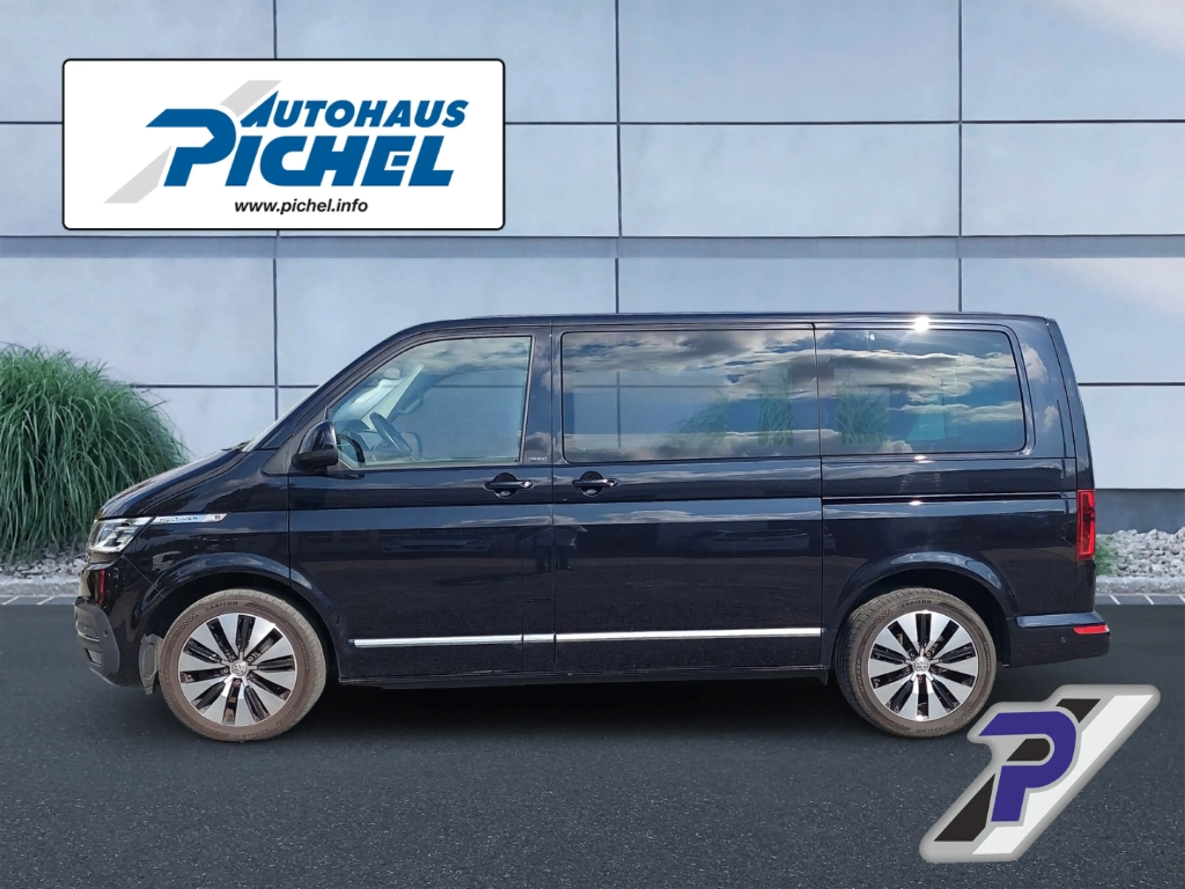 Volkswagen T6.1 Multivan Cruise FWD AD StandHZG AHK-abnehmbar Navi Leder Di — photo 2