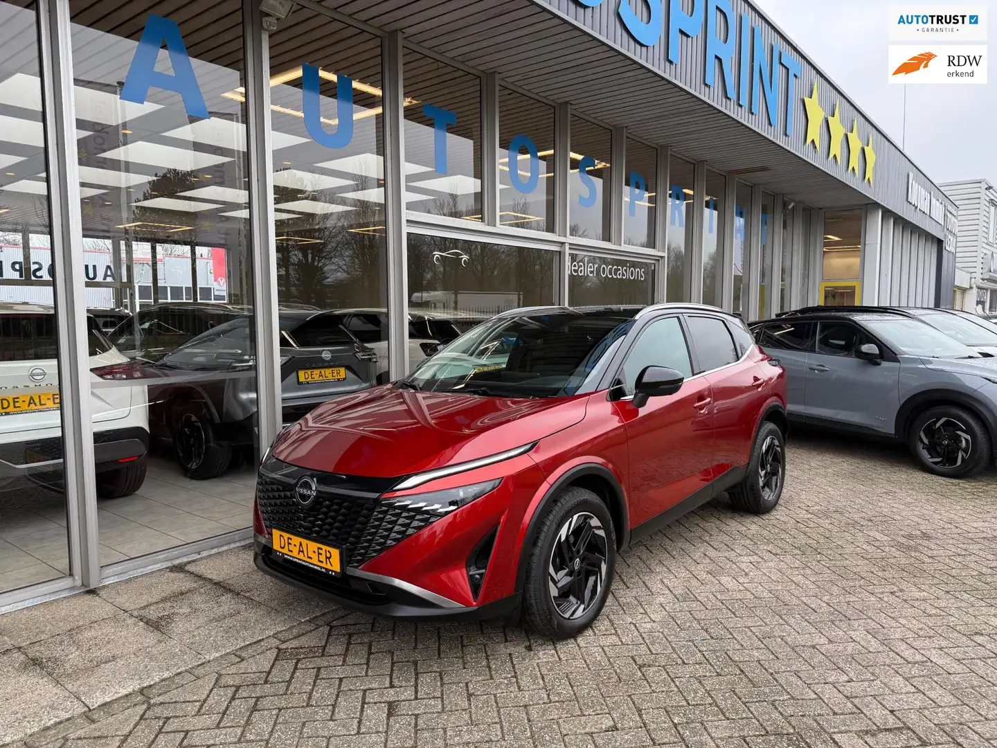 Nissan Qashqai 1.3 MHEV Xtronic N-Connecta 158PK / NAVIGATIE / 36 Rouge - 1