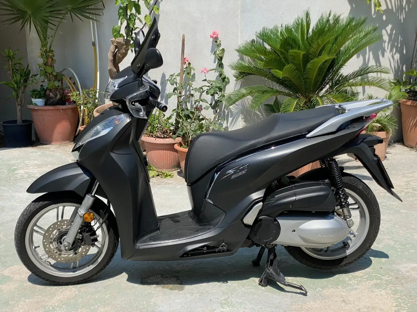 Honda SH 300 - 2